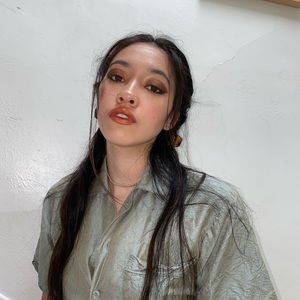 Meet your Posher, Shira